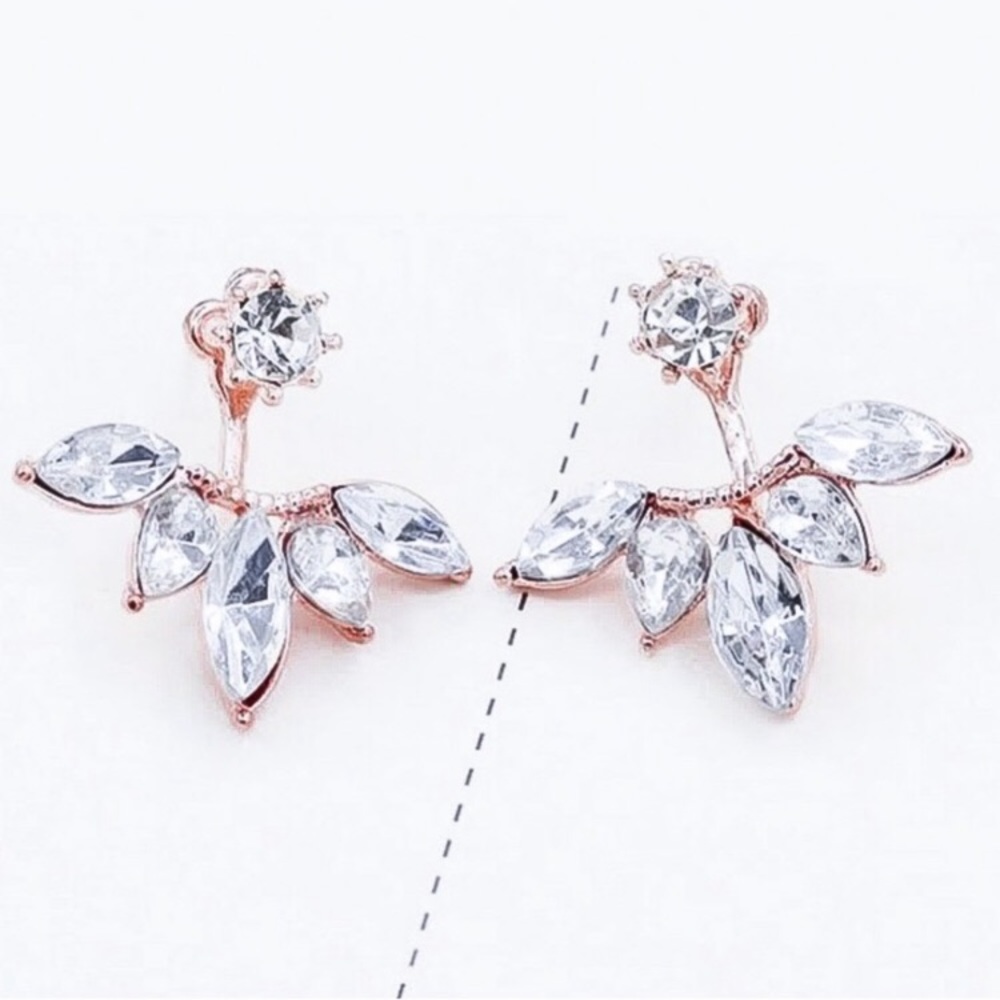 ⚜️𝟯𝟬%𝗢𝗙𝗙 𝗯𝘂𝗻𝗱𝗹𝗲𝘀 𝟯+⚜️ NEW Rhinestone Floral Jacket Earrings - Picture 11 of 13
